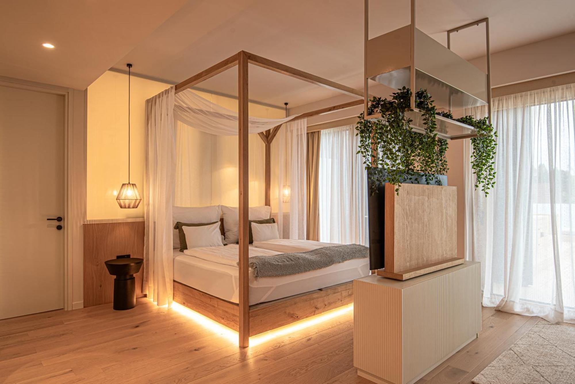 Reed Luxury Hotel By Balaton Siofok Exterior photo
